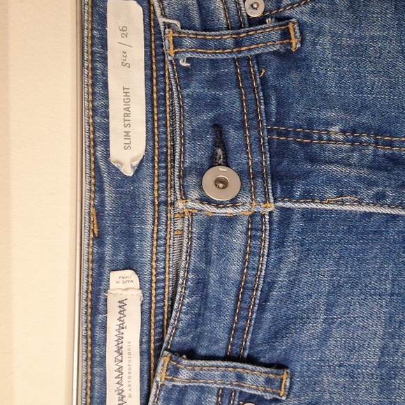 Anthrologie PILCRO Slim Straight Mid Wash Mid Rise Frayed Hem Jeans Size 26 - Picture 2 of 7